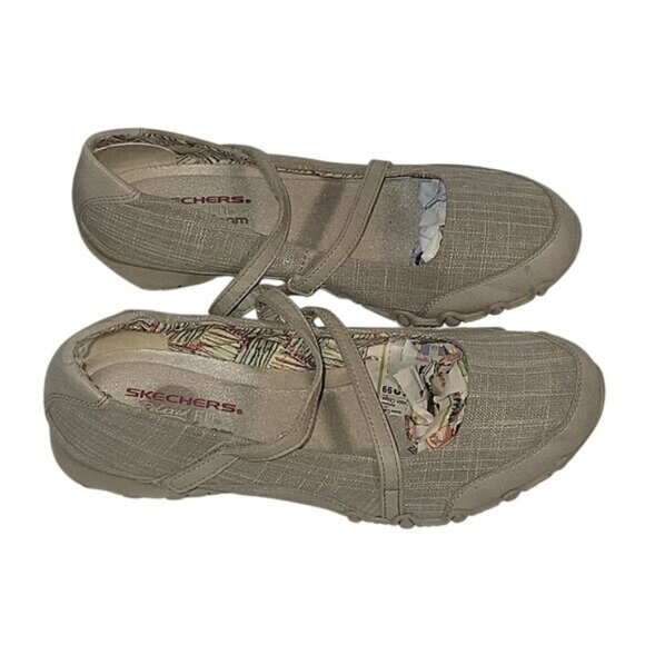 Skechers Relaxed Fit Mary Jane‎ Shoes 9 Beige Fabric Comfort Sole beach walkng - Picture 2 of 9